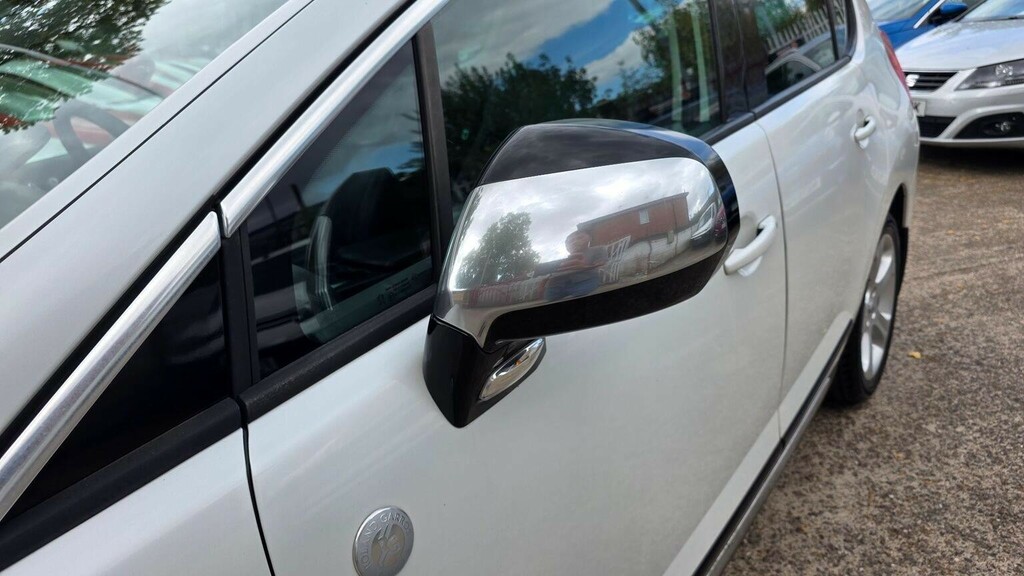 Peugeot 3008 Hatchback Black #15