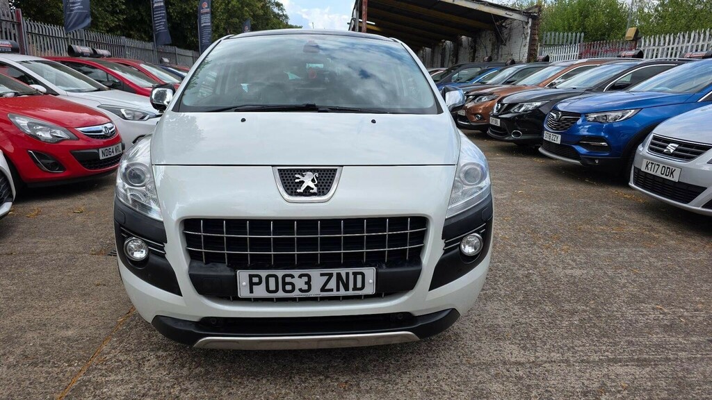 Peugeot 3008 Hatchback Black #8