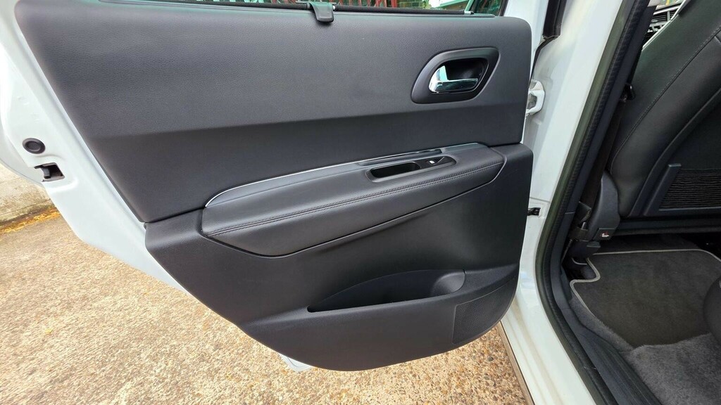 Peugeot 3008 Hatchback Black #32