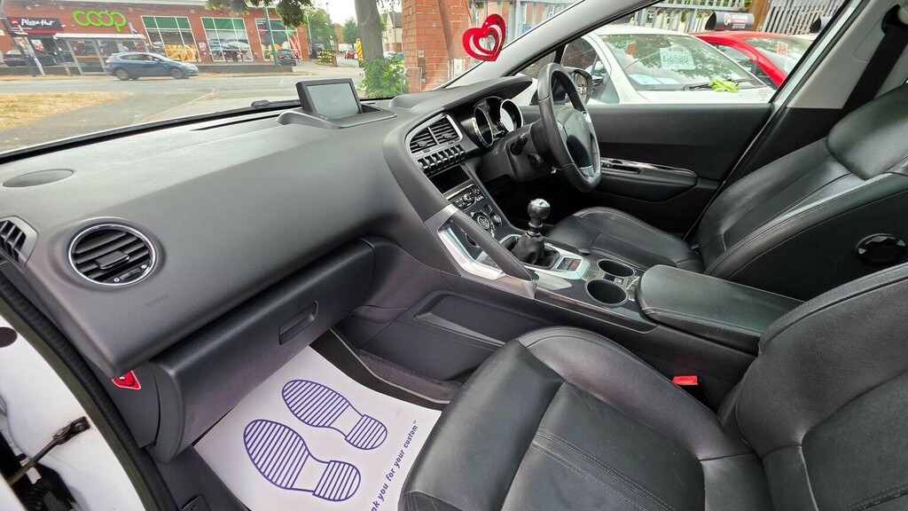 Peugeot 3008 Hatchback Black #21
