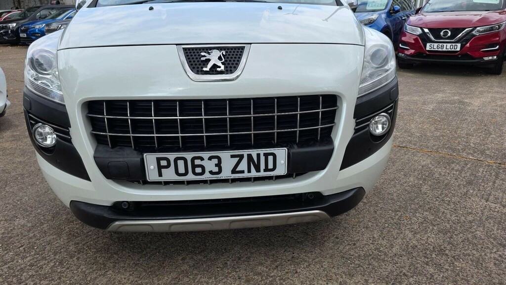 Peugeot 3008 Hatchback Black #13