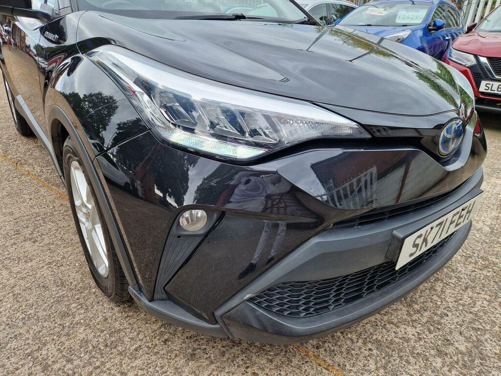 Toyota C-Hr Excel White #9