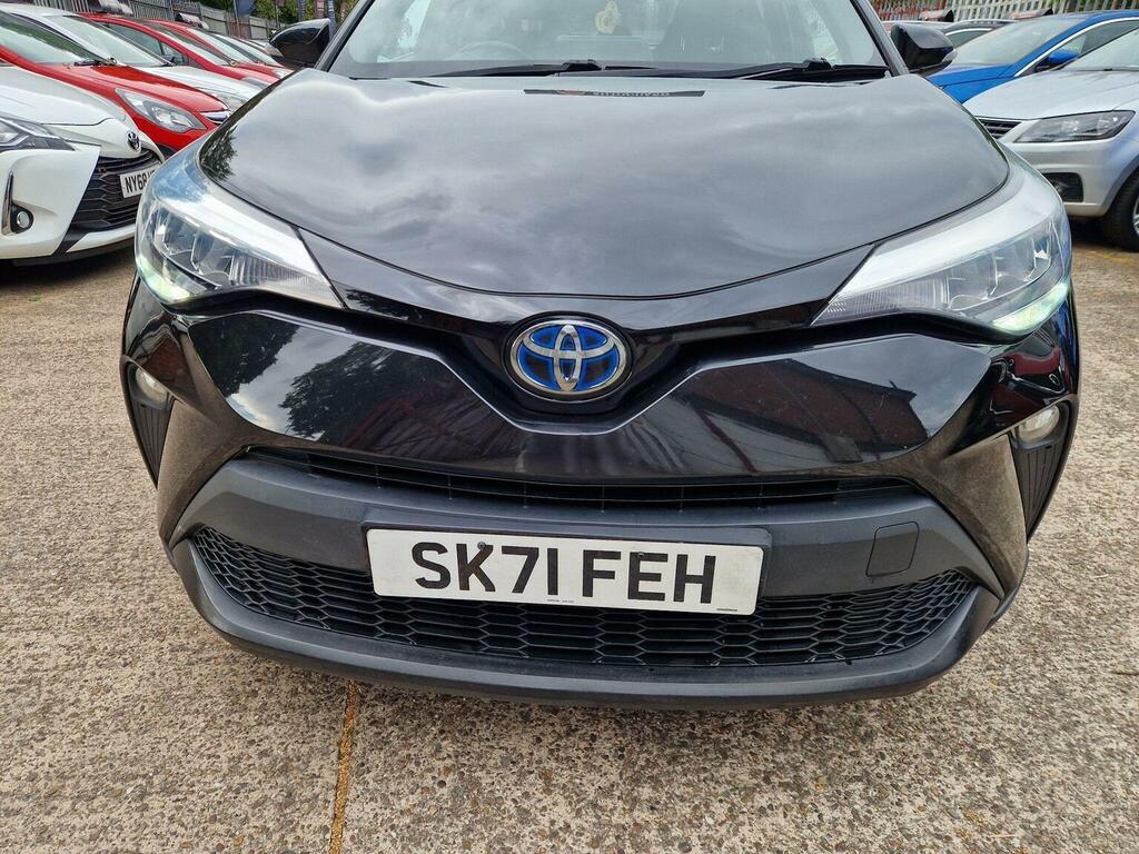 Toyota C-Hr Excel White #10