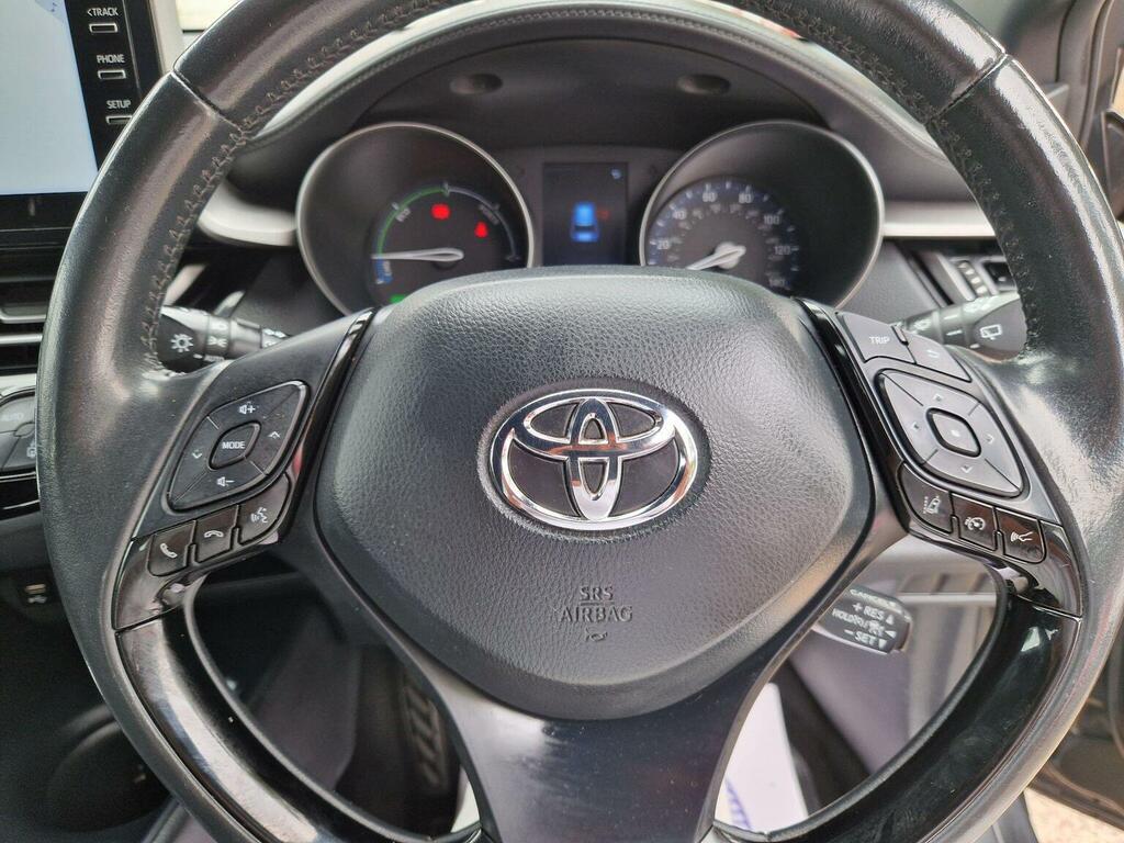 Toyota C-Hr Excel White #20