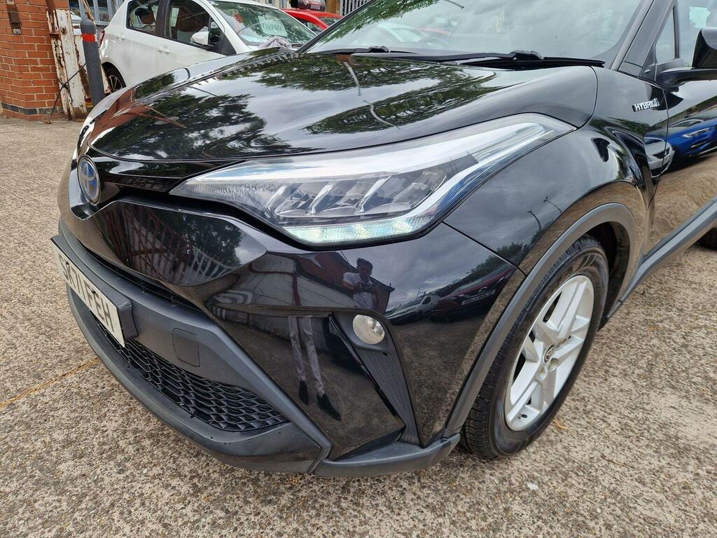 Toyota C-Hr Excel White #11