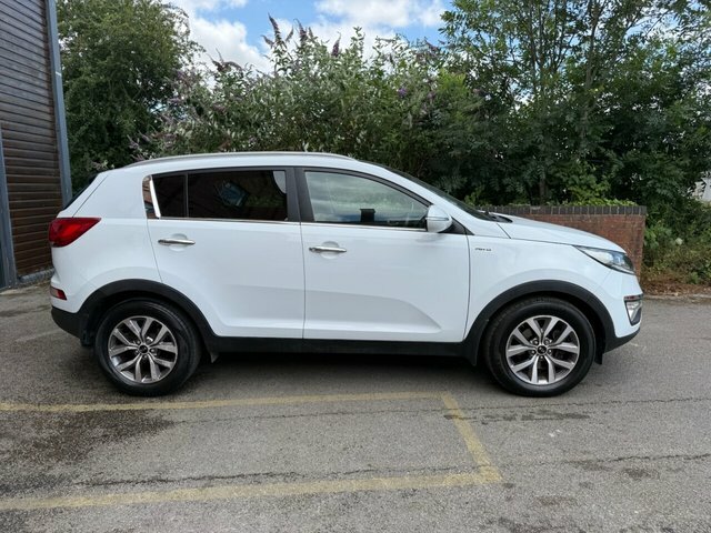 Kia Sportage 2.0 Crdi Kx-2 Suv Awd Euro 5 134 White #2