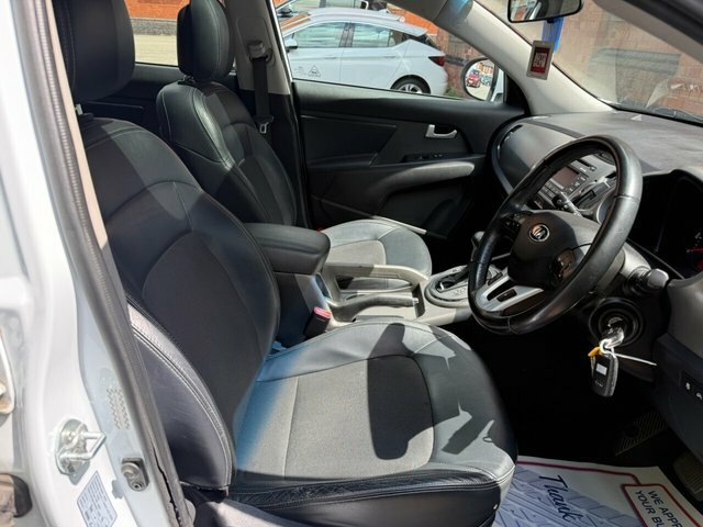 Kia Sportage 2.0 Crdi Kx-2 Suv Awd Euro 5 134 White #6