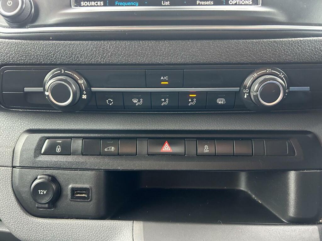 Peugeot Expert Panel Van Silver #18