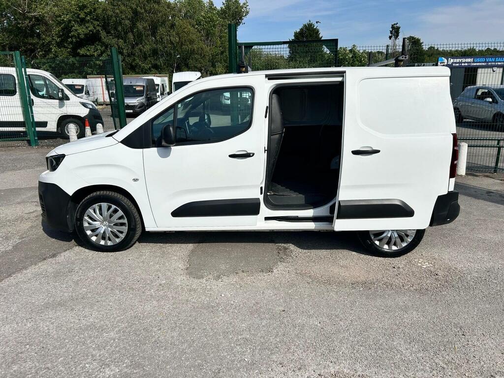 Peugeot Partner White #7
