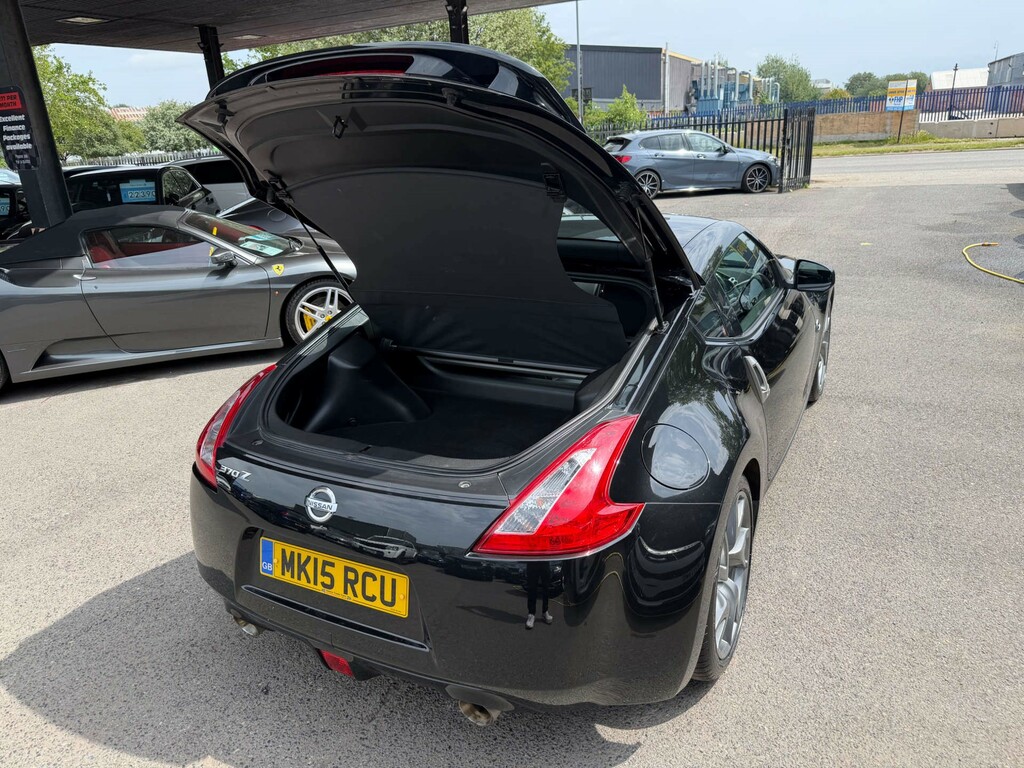 Nissan 370Z Gt V6 White #8