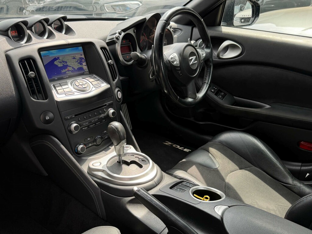 Nissan 370Z Gt V6 #6