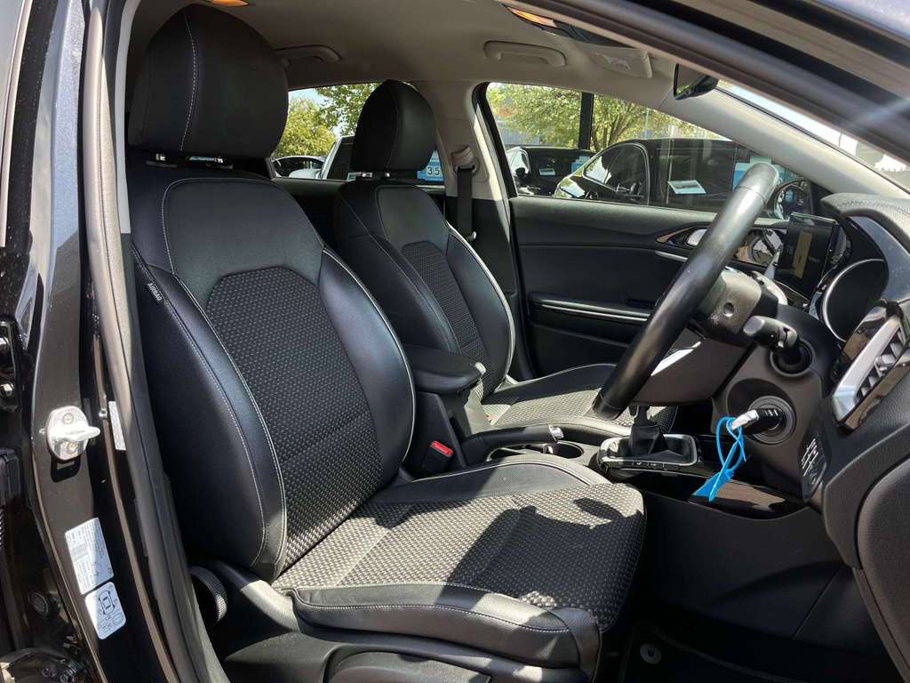 Kia Ceed 3 Isg WV20OLJ #2