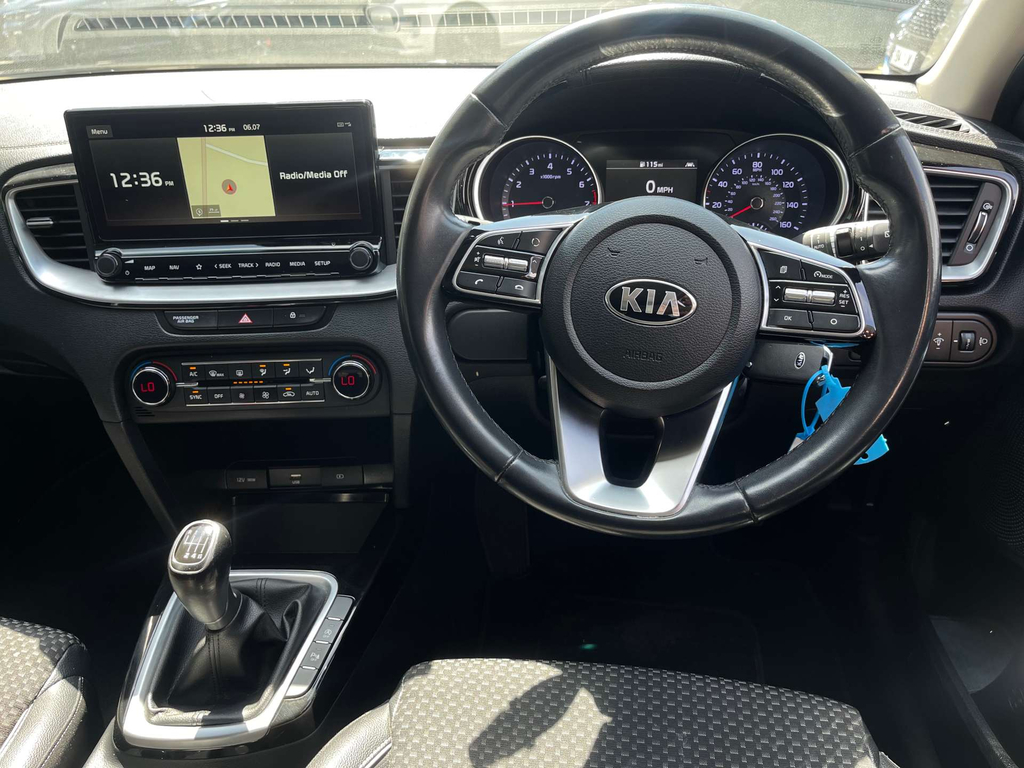 Kia Ceed 3 Isg WV20OLJ #3