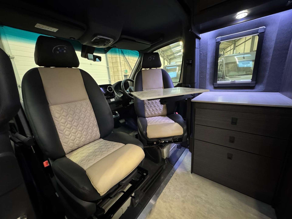 Mercedes-Benz Sprinter 319 Professional Cdi 4X4 4Wd #3