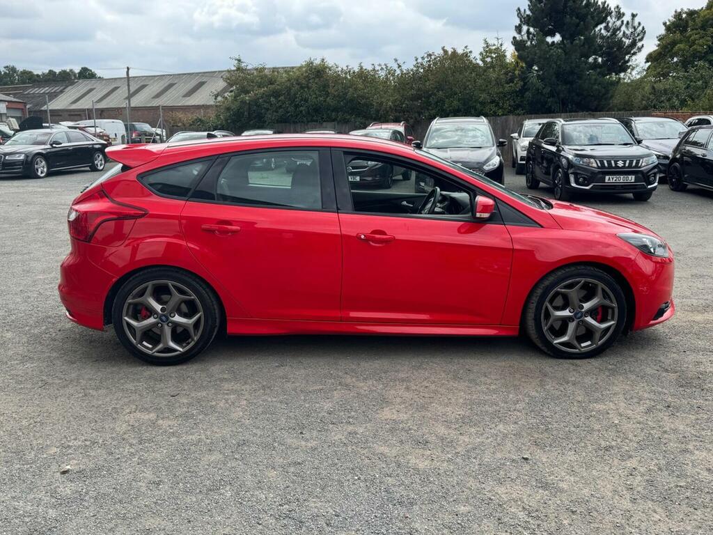 Ford Focus 2.0T Ecoboost St-2 Euro 5 Ss Red #6