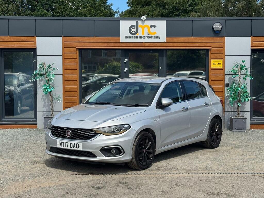 Fiat Tipo 1.4 Mpi Lounge Euro 6 Grey