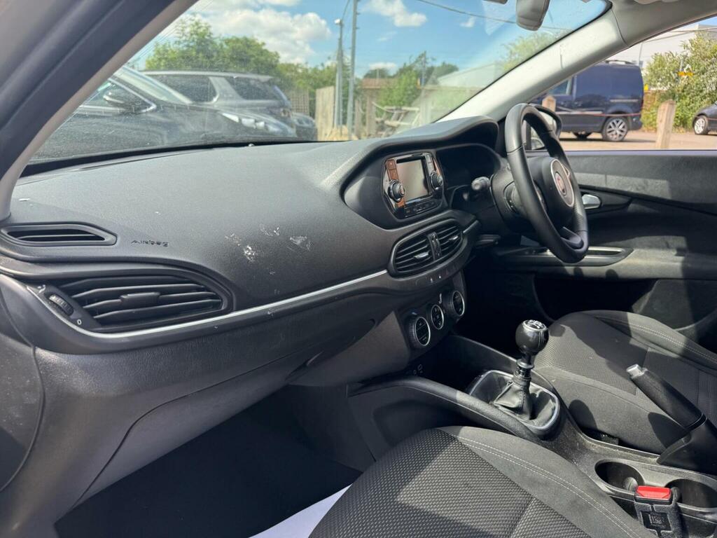 Fiat Tipo 1.4 T-jet Lounge Euro 6 S S 5 482 Car Detail  #12