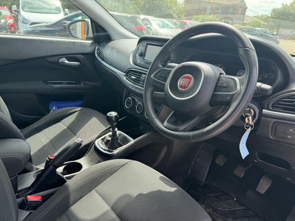 Fiat Tipo 1.4 T-jet Lounge Euro 6 S S 5 482 Car Detail  #9