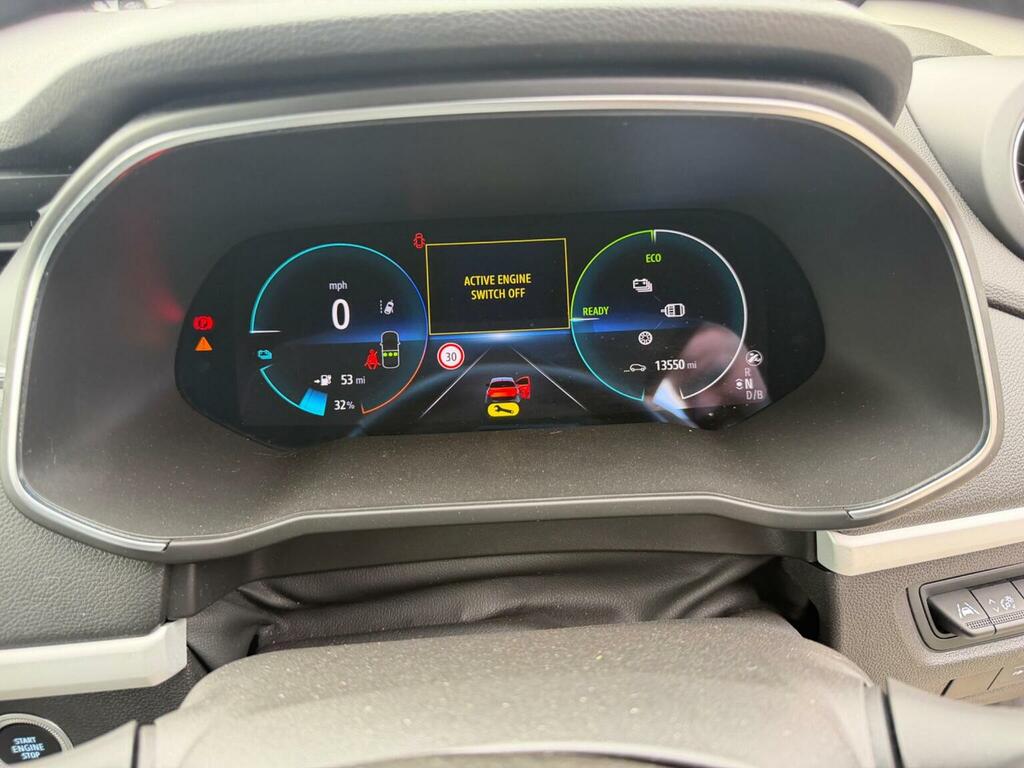 Renault Zoe I Iconic 135 Bhp Red #17