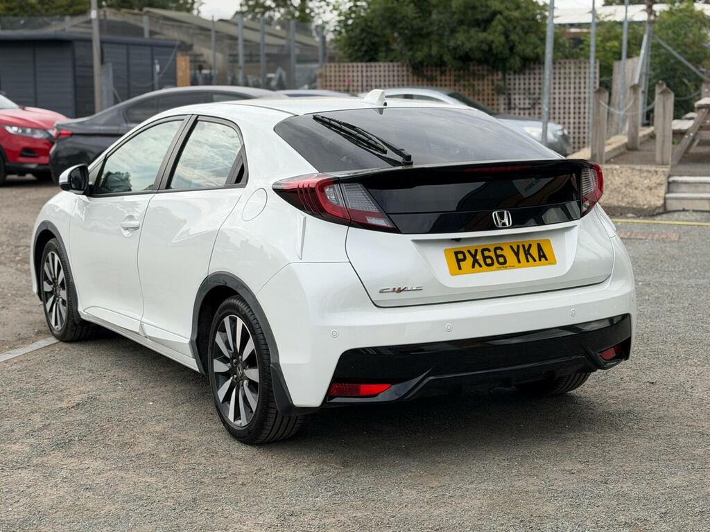 Honda Civic 1.8 I-vtec Se Plus Navi Euro 6 Ss White #3