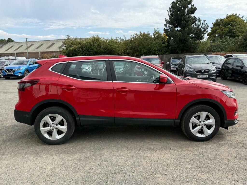 Nissan Qashqai 1.3 Dig-t Acenta Premium Euro 6 Ss Red #6