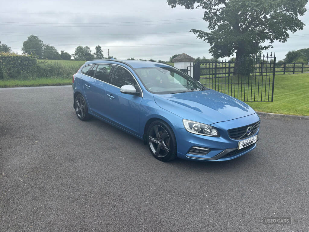 Volvo V60 D4 181 R Design Blue #2