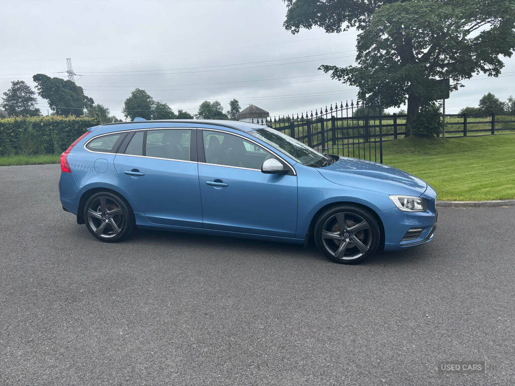 Volvo V60 D4 181 R Design Blue #4