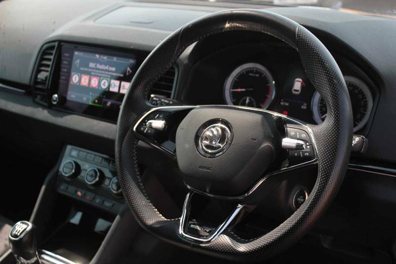 Skoda Karoq 1.5 Tsi Sport Line - 2020 70 NX70WYA Black #6