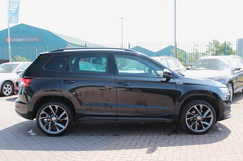 Skoda Karoq 1.5 Tsi Sport Line - 2020 70 NX70WYA Black #4