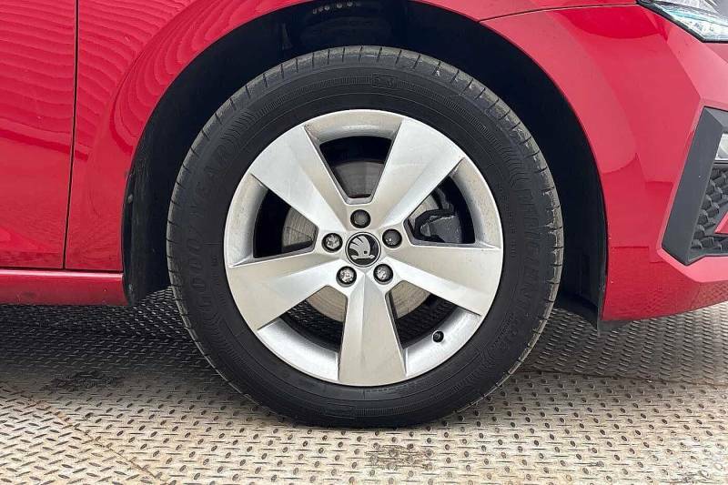 Skoda Scala 1.0 Tsi 116 Se Edition Red #5