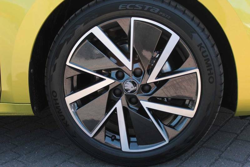 Skoda Octavia 1.5 Tsi 150 E-tec Sportline Dsg - 2026 #4