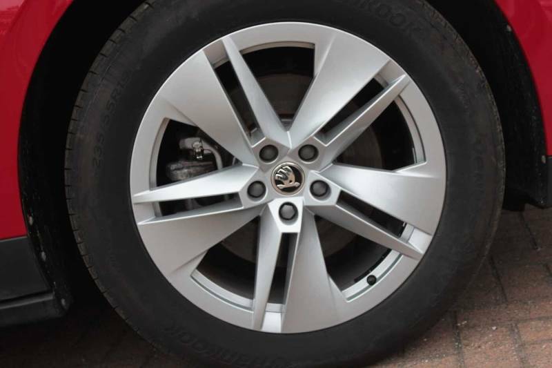 Skoda Kamiq 1.0 Tsi Monte Carlo Edition Dsg - 2026 Red #5