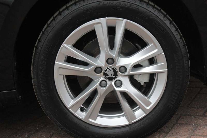 Skoda Fabia 1.5 Tsi 150 Se L Edition Dsg - 2026 Black #5
