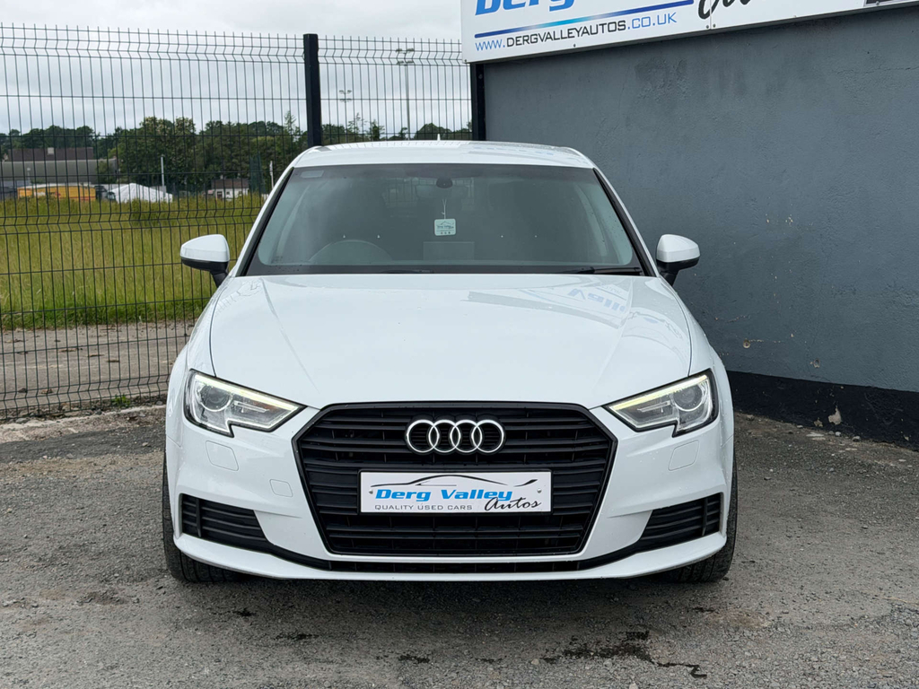 Audi A3 Sportback Se Technik Tdi KO67NPV White #3