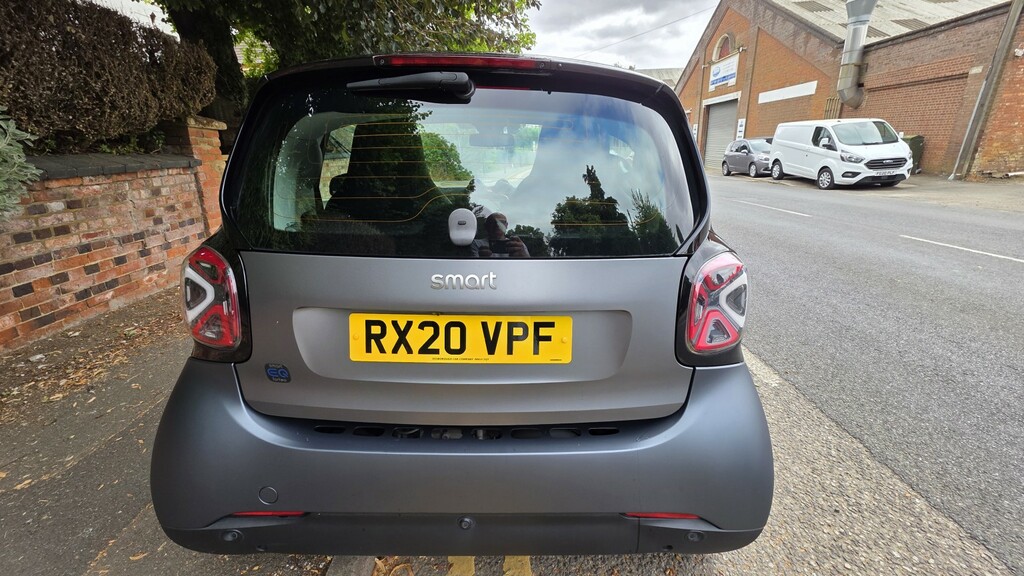 Smart Fortwo Eq Prime Exclusive White #7