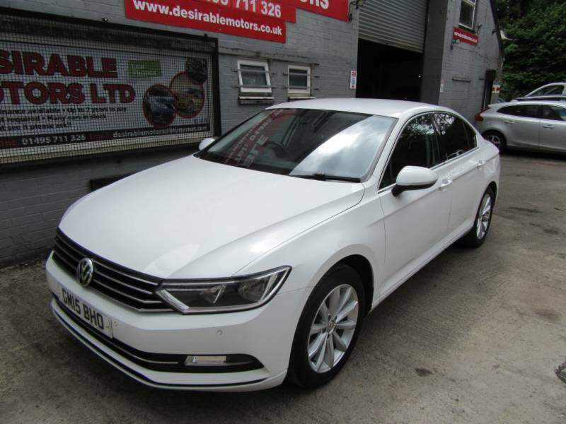 Volkswagen Passat 1.6 Tdi Se - 2015 15 White #2