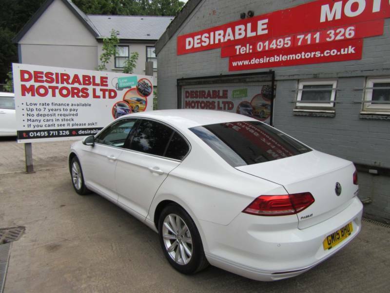 Volkswagen Passat 1.6 Tdi Se - 2015 15 White #5