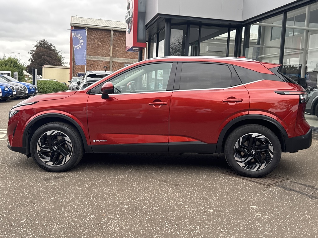 Nissan Qashqai 1.5 E-power N-connecta AO74EUH Red #5
