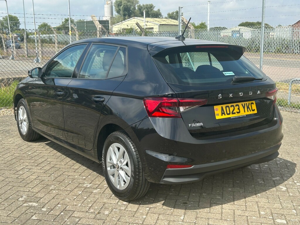 Skoda Fabia 1.0 Tsi Se Comfort AO23YKC Black #6