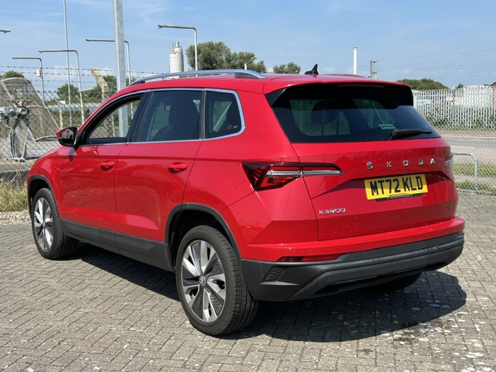 Skoda Karoq 1.5 Tsi Se L Dsg Estate Red #6