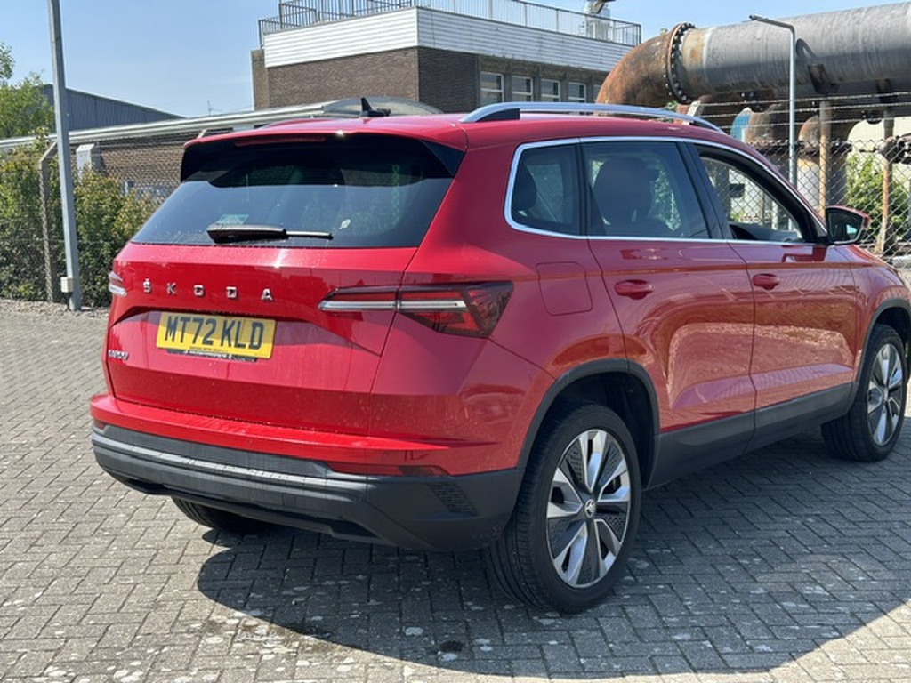 Skoda Karoq 1.5 Tsi Se L Dsg Estate Red #4