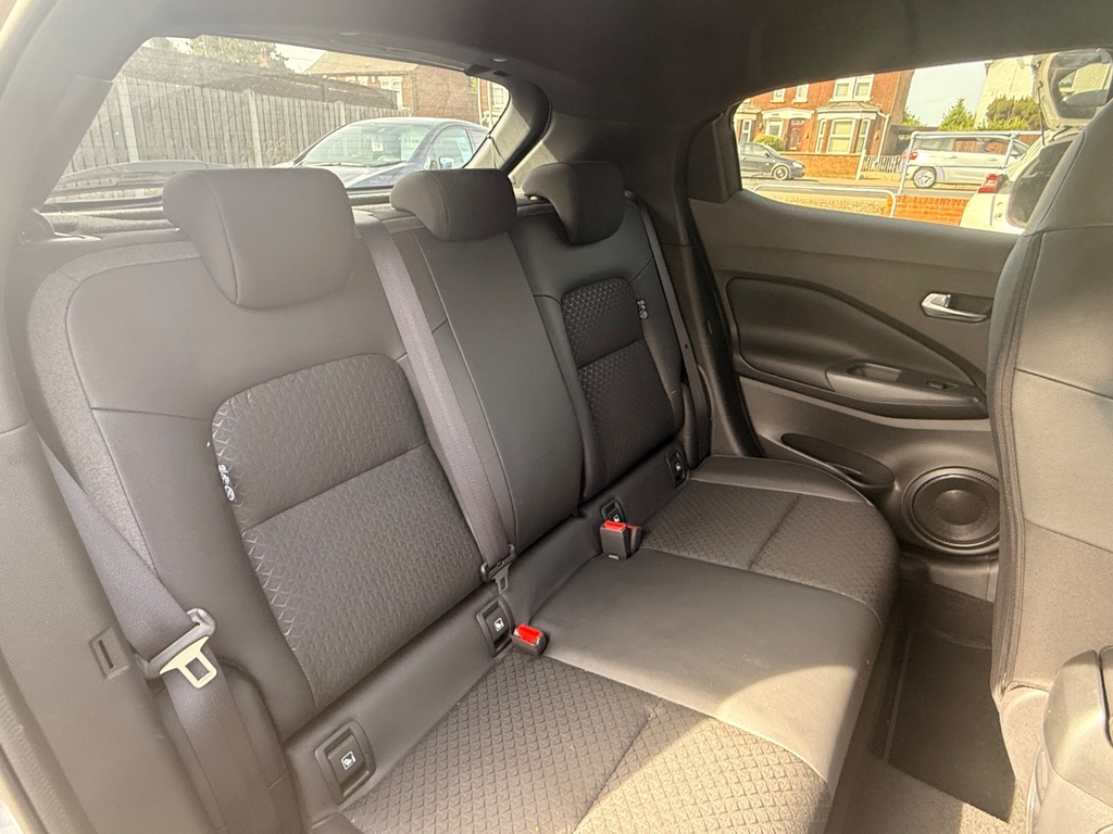 Nissan Juke 1.6 Hybrid N-connecta AO26KVV #5