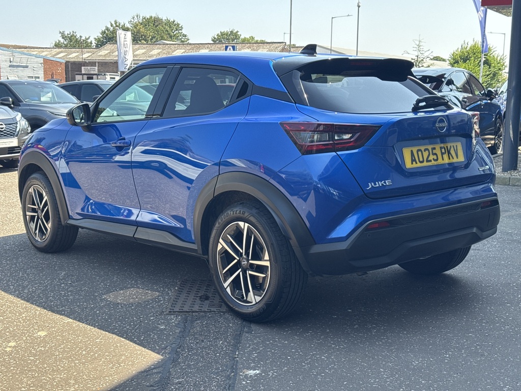 Nissan Juke 1.6 Hybrid N-connecta AO25PKV Blue #6