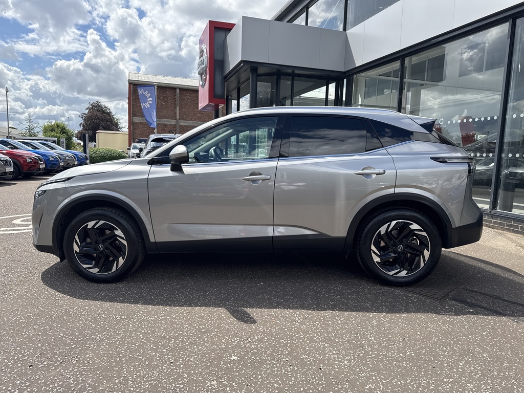 Nissan Qashqai 1.3 Dig-t Mh 158 N-connecta Xtronic AP25HFH Silver #5