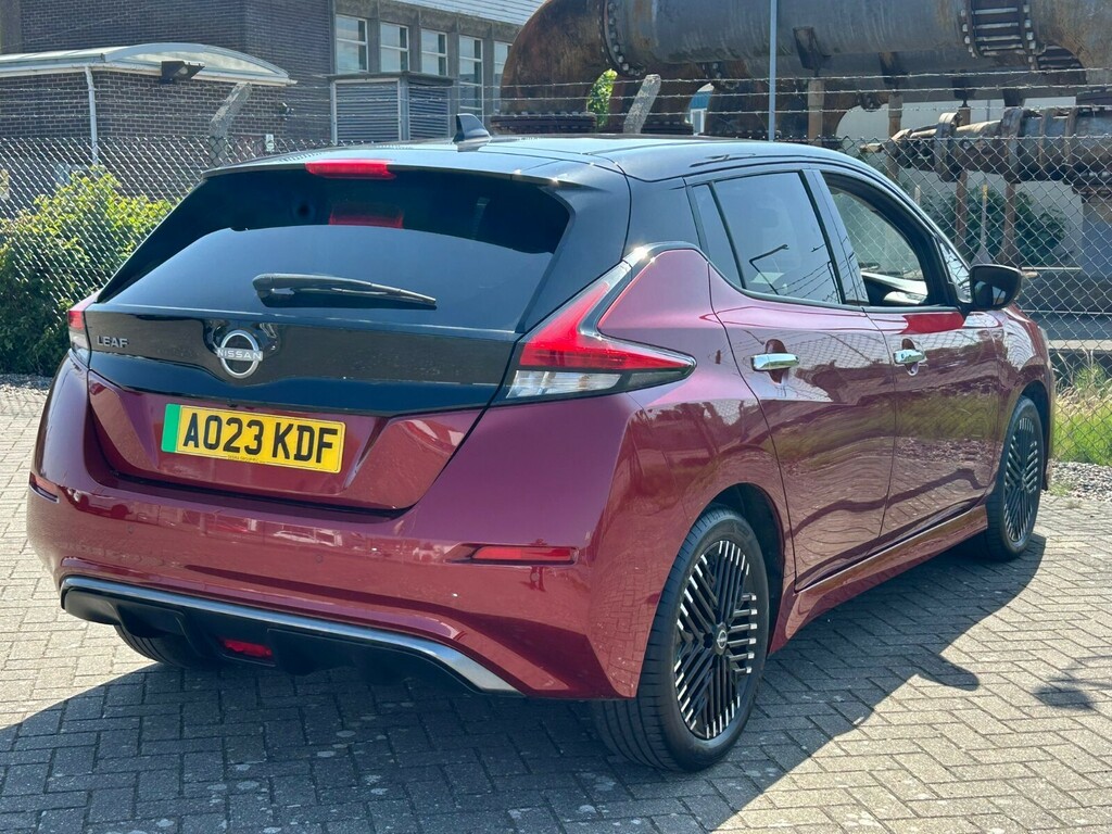 Nissan Leaf 110Kw Tekna 39Kwh AO23KDF Black #4