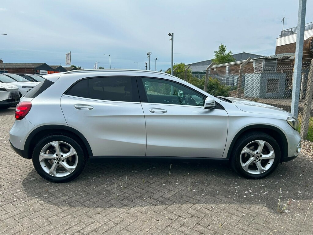 Mercedes-Benz GLA Class Gla 200D Sport Premium Plus KJ19SZF Silver #4