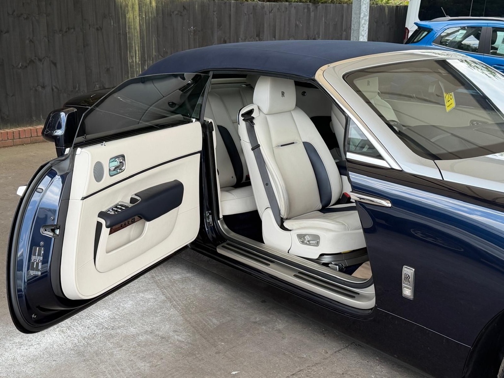 Rolls-Royce Dawn 2dr Auto Convertible Black #3