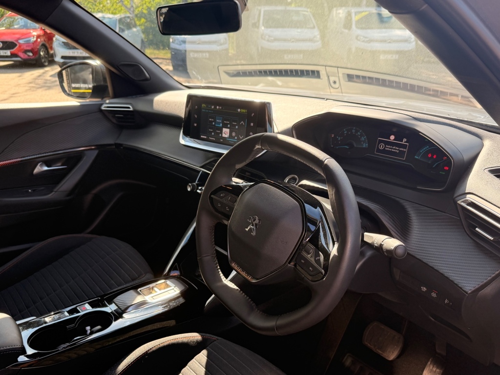 Peugeot e-2008 100Kw Active Premium 50Kwh Estate Grey #2