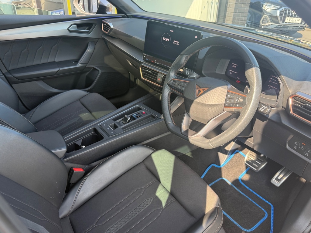 Cupra Leon 1.4 Ehybrid Vz2 Design Edition Dsg KT24TZG Black #3