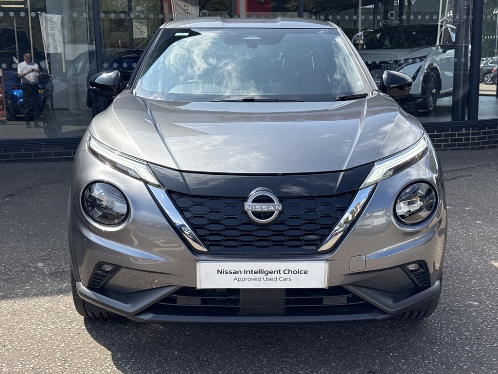 Nissan Juke 1.6 Hybrid Tekna OX25EMK Grey #2